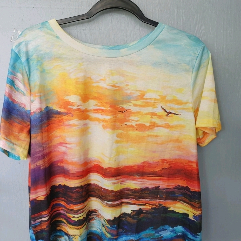 Vibrant Horizon Print Women's Tee XXL (14) Sunshine Design